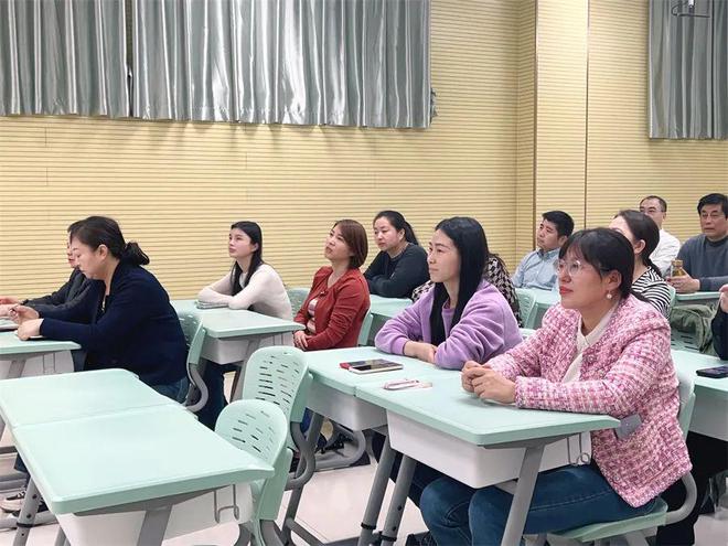 學校必須配備家庭教育指導師嗎_親子溝通技巧_家庭教育指導精品課程
