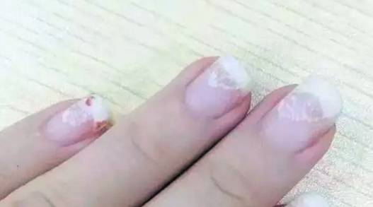 美甲可以保持多久_美甲持久度_美甲保持時間